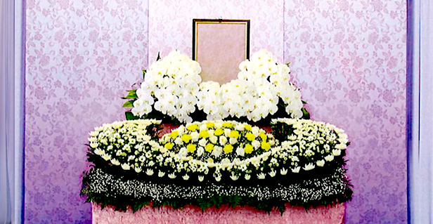 東久留米市・東京都内での家族葬プランの祭壇
